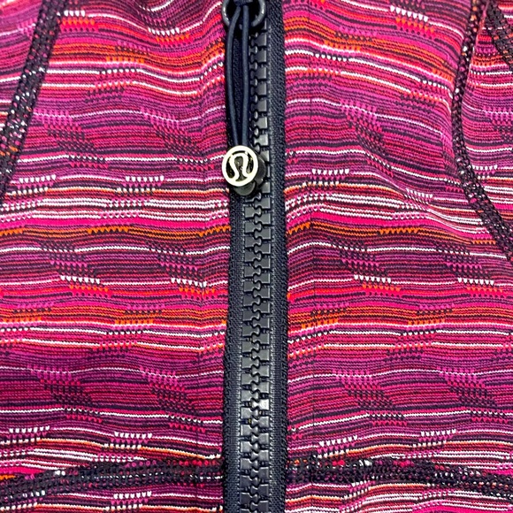 SOLD 🔥 Lululemon Athletica - Define Jacket - Picture 4 of 9